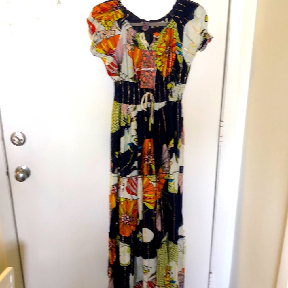 NWT long dress me 2 magic